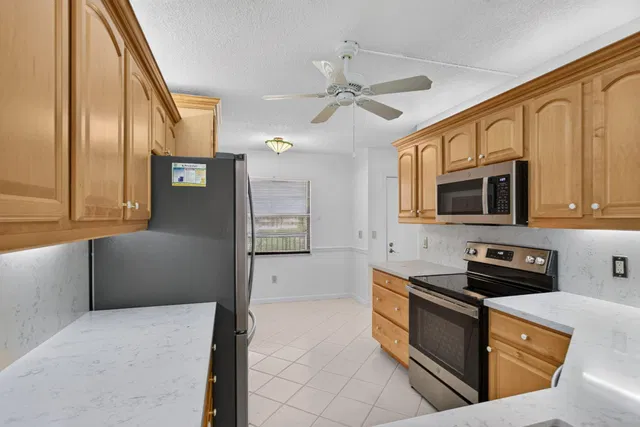  Unit 3502 photo 4