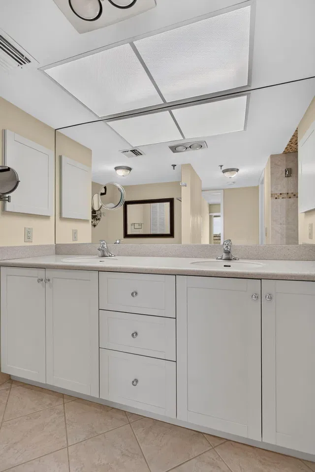  Unit 3502 photo 19