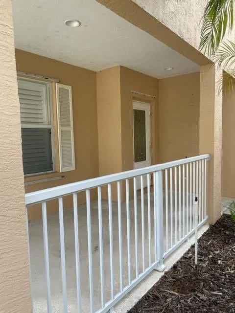 Residence photo 3