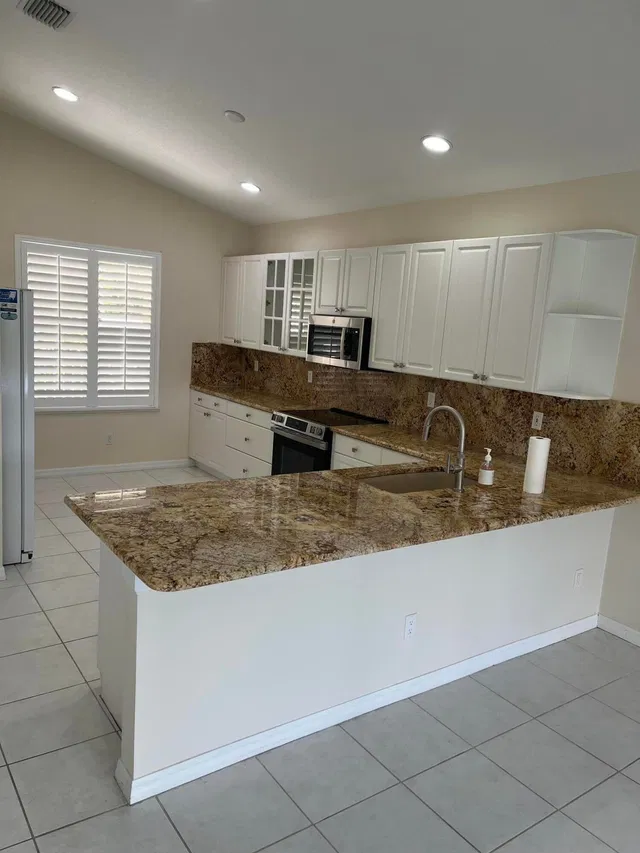 Residence photo 9