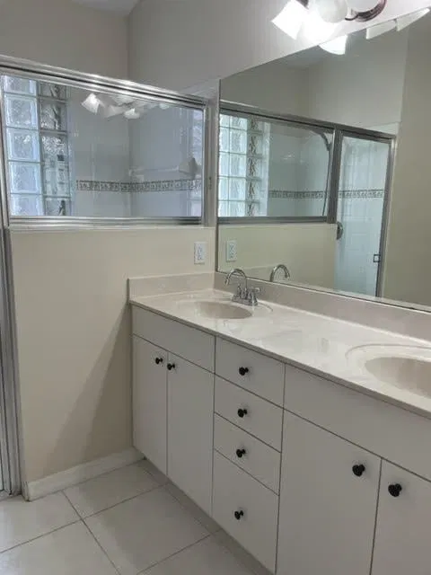 Residence photo 18