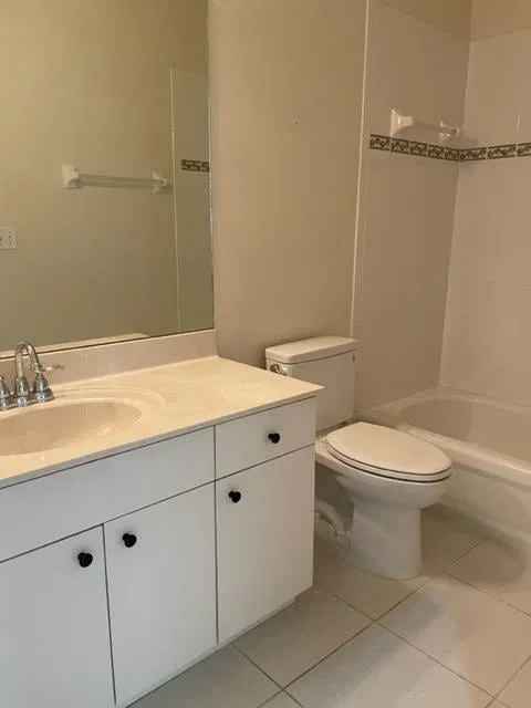 Residence photo 25