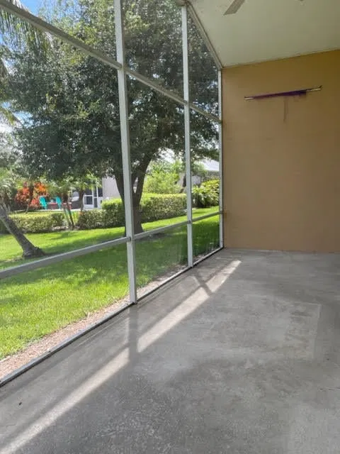 Residence photo 36