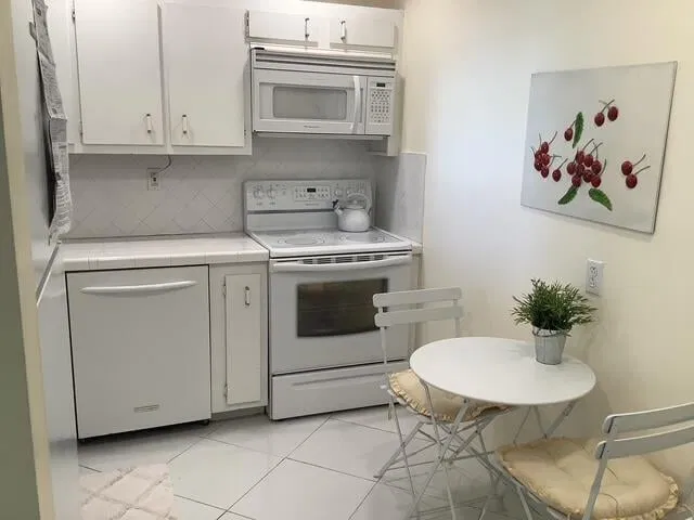 South Palm Beach Unit 805 photo 5
