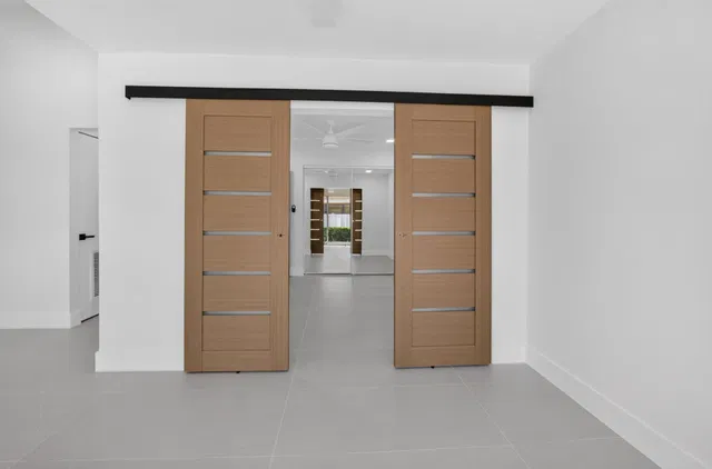 Residence photo 12