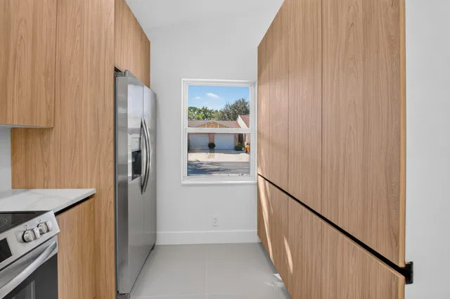  Residence photo 17