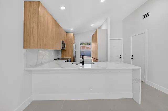  Residence photo 20