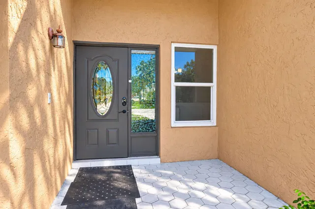 Residence photo 6