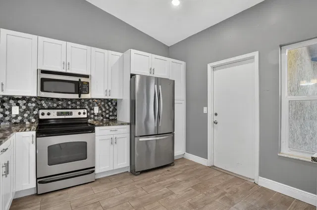 Residence photo 12