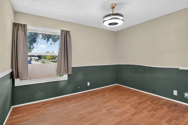 Residence photo 29
