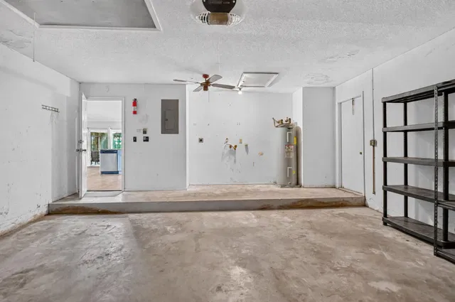 Residence photo 43