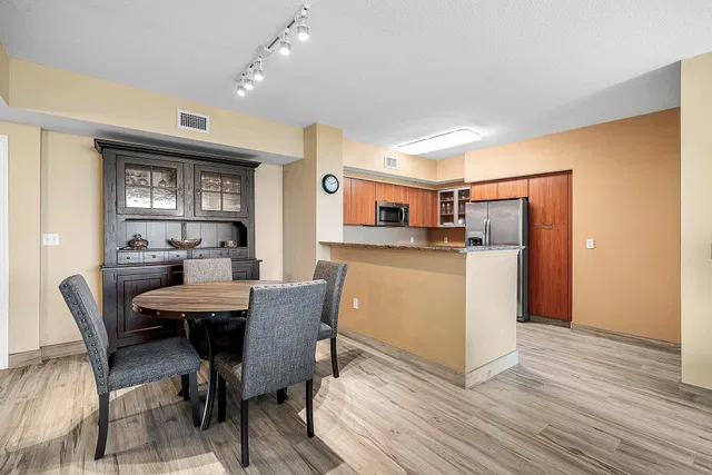 Boynton Beach Club Unit 710 photo 9