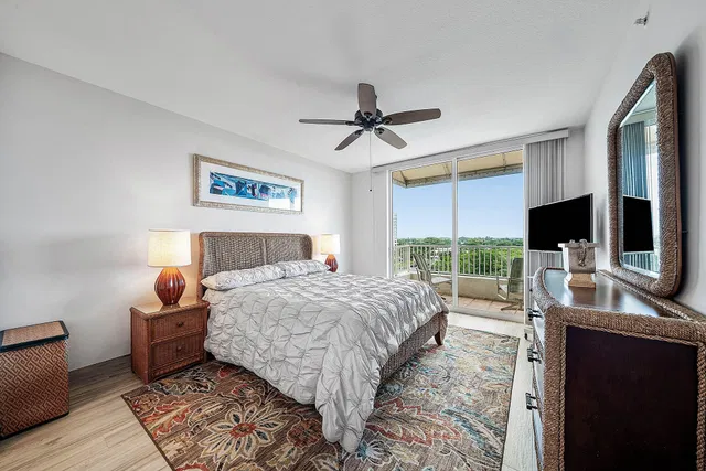 Boynton Beach Club Unit 710 photo 11