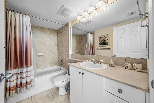 Boynton Beach Club Unit 710 photo 16