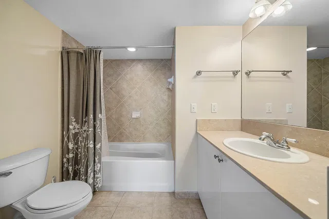 Boynton Beach Club Unit 710 photo 23