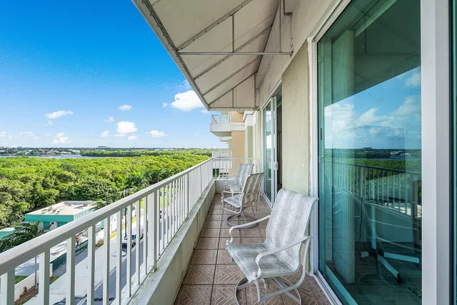 Boynton Beach Club Unit 710 photo 25