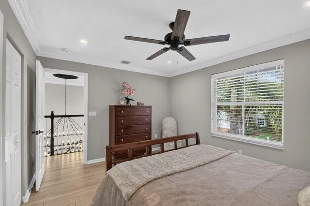 Residence photo 48