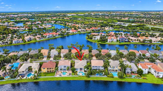 Residence photo 93