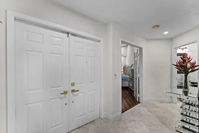 Residence photo 5