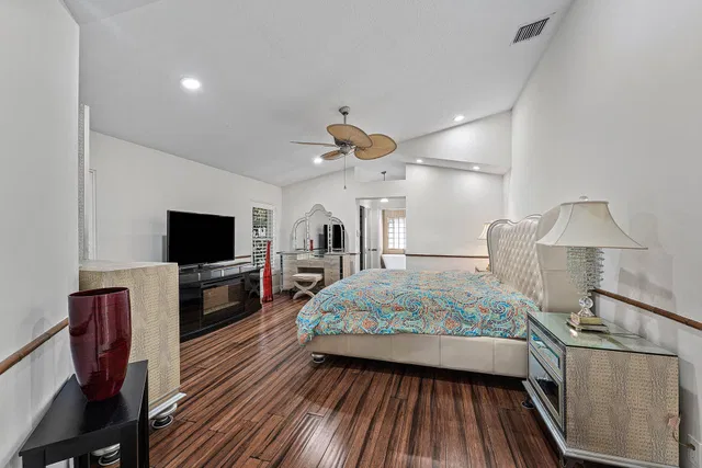  Residence photo 7