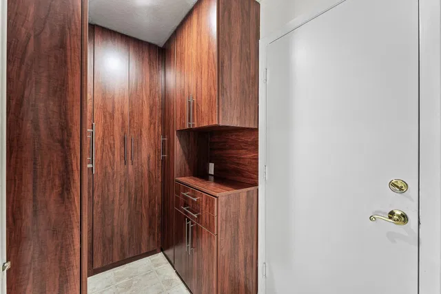  Residence photo 24