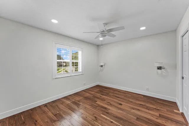  Residence photo 36