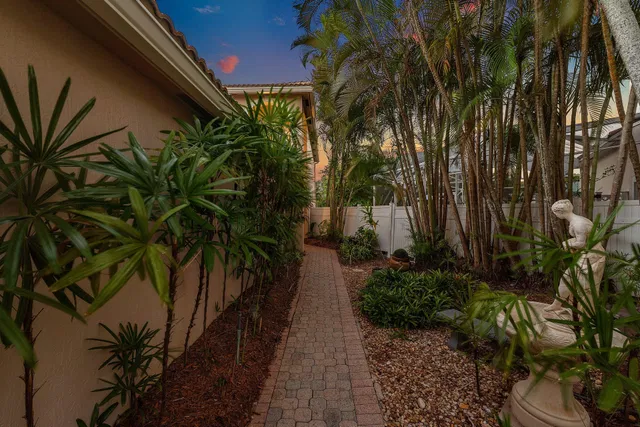  Residence photo 48