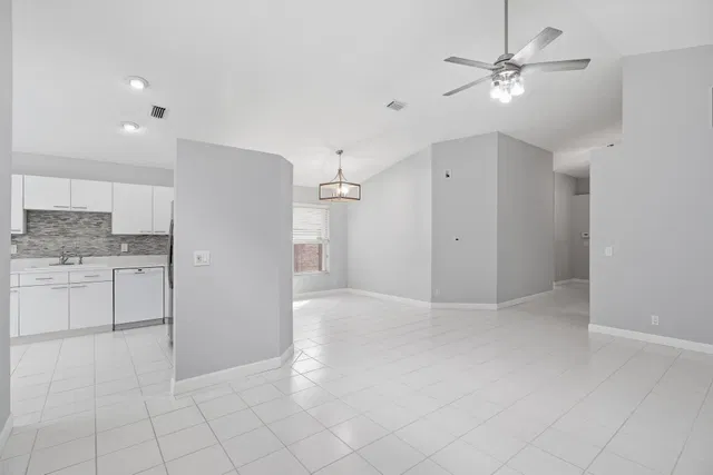 Residence photo 7