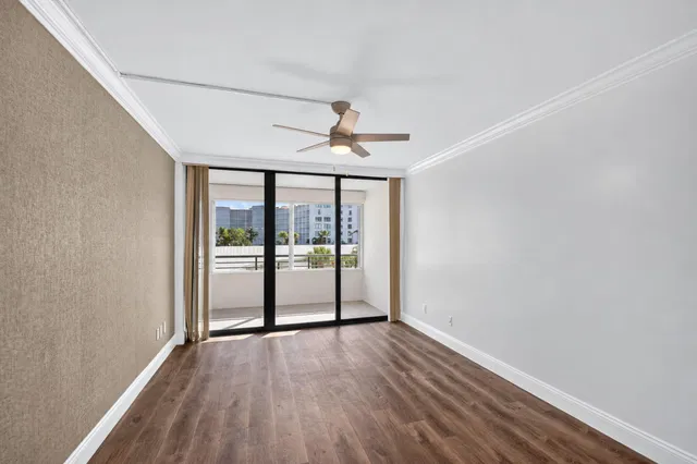 South Palm Beach Unit 303 photo 24