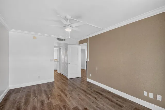 South Palm Beach Unit 303 photo 25