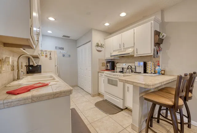  Residence photo 11