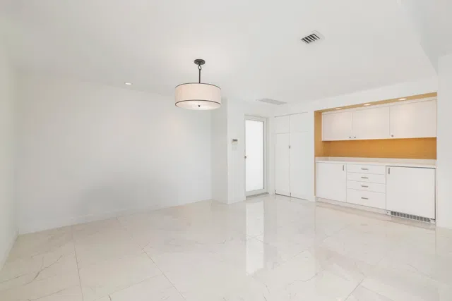 South Palm Beach Unit 307A photo 8