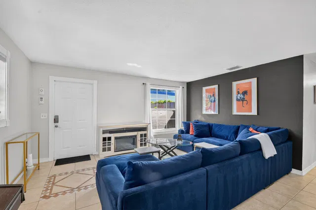 West Palm Beach Residence photo 9