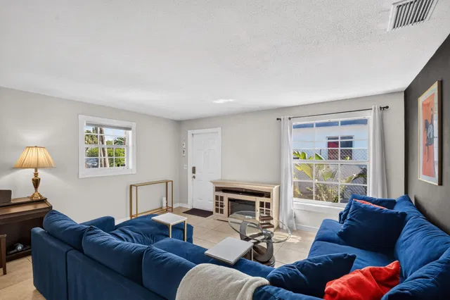 West Palm Beach Residence photo 11