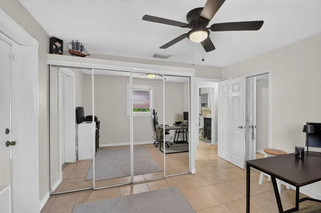 West Palm Beach Residence photo 35