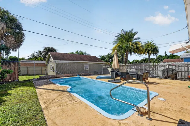 West Palm Beach Residence photo 37