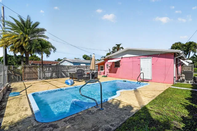 West Palm Beach Residence photo 38