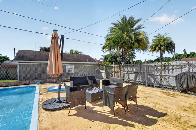 West Palm Beach Residence photo 41