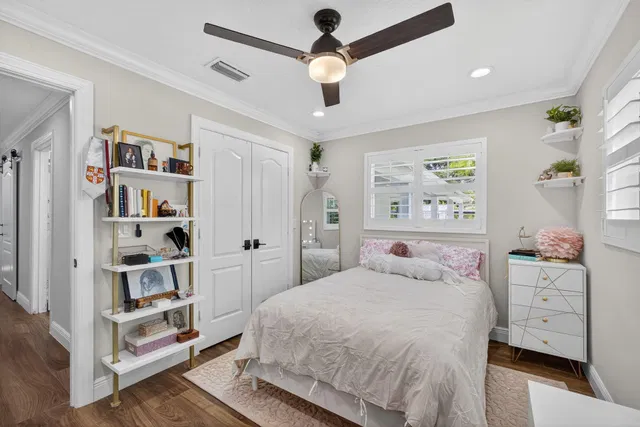 Residence photo 51