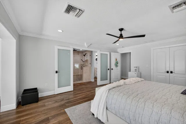 Residence photo 56
