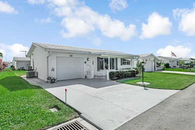  Residence photo 4