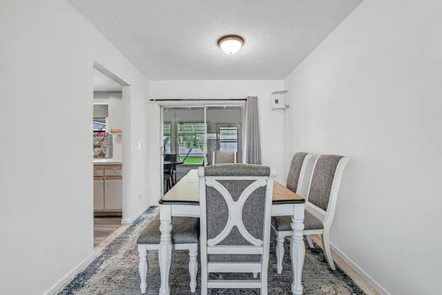  Residence photo 14