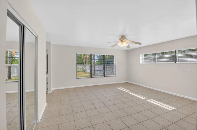 Residence photo 26