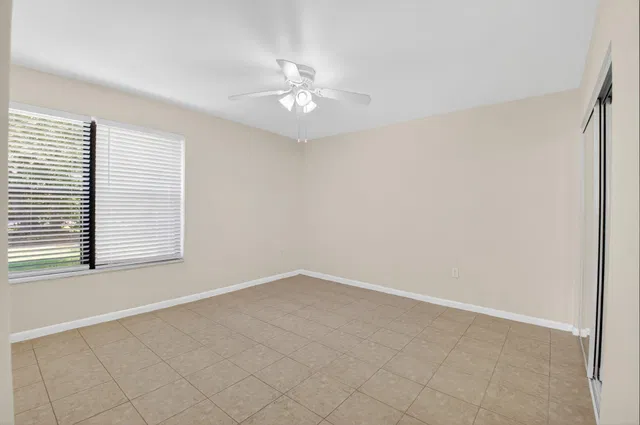 Residence photo 33