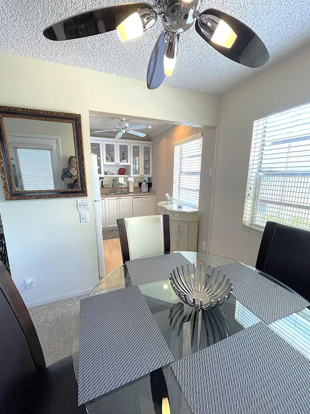 Residence photo 4