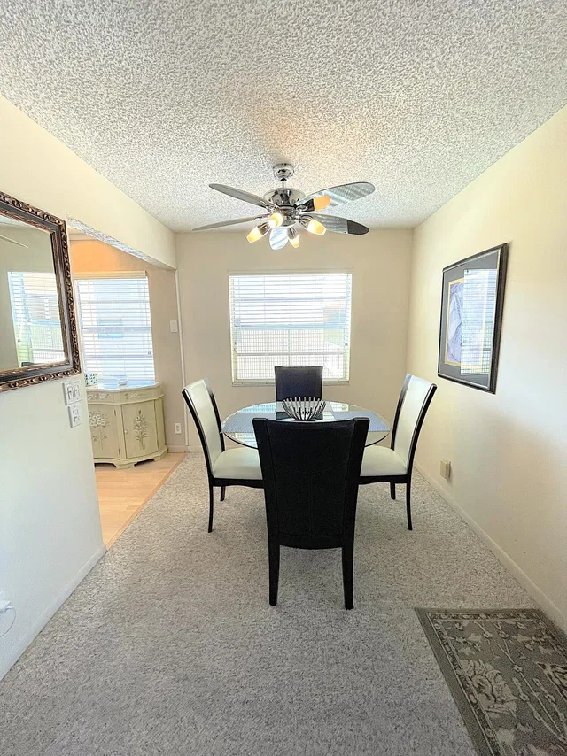 Residence photo 5
