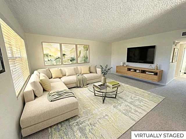 Residence photo 8