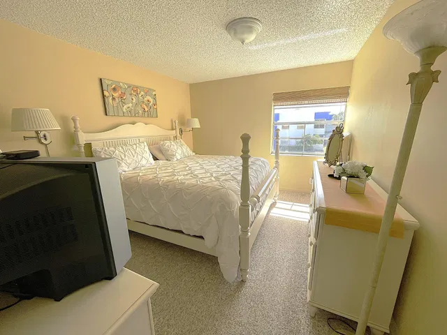 Residence photo 14