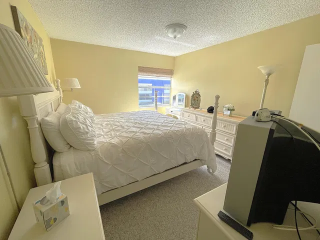 Residence photo 15