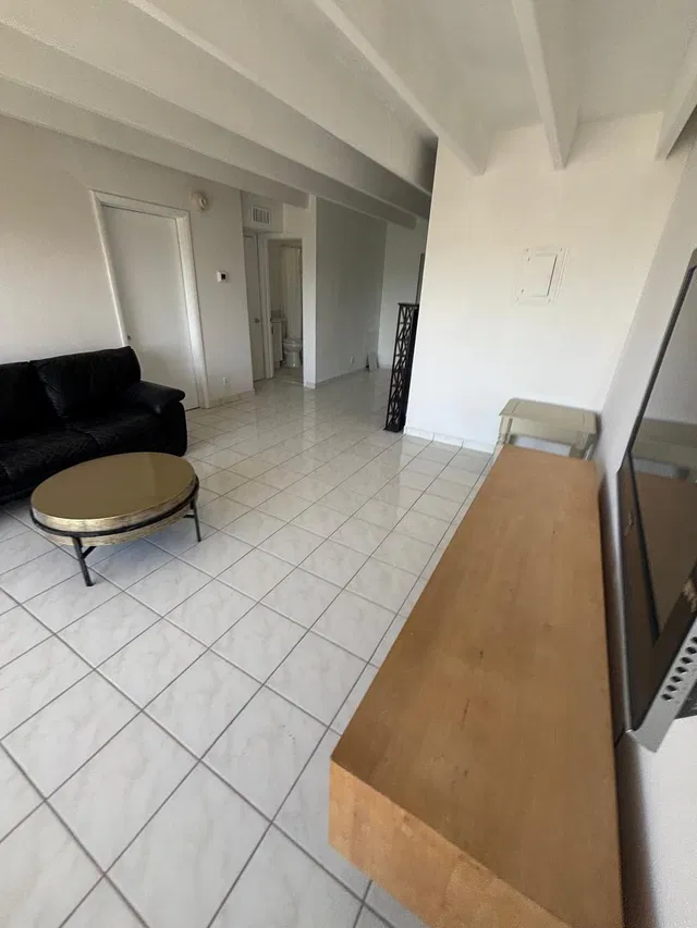 Unit 310 photo 11